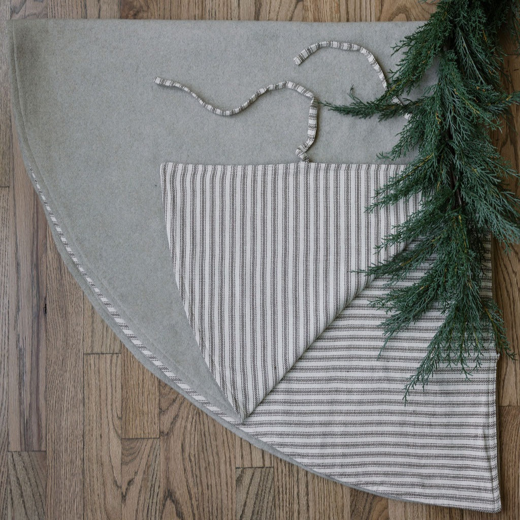 60" Reversible Tree Skirt with a European Ticking and a Natural Wool