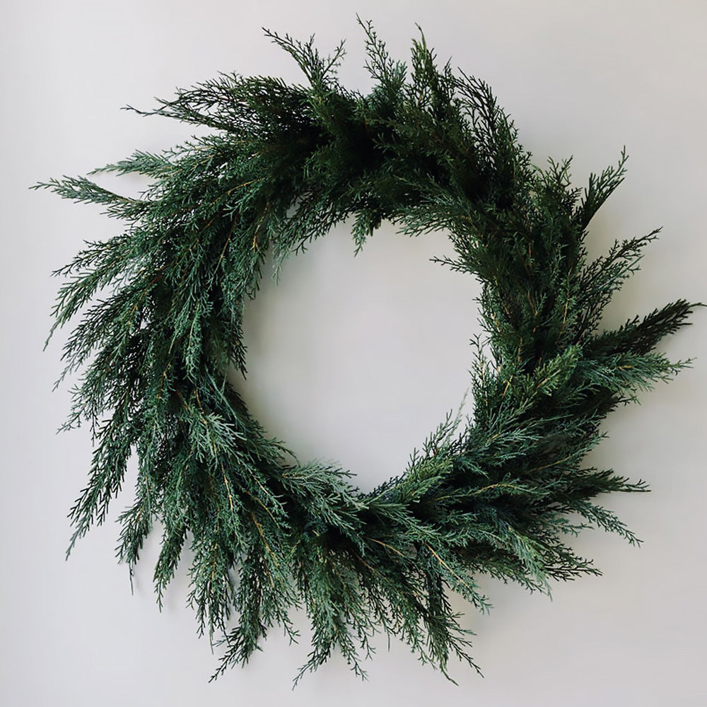 Best wreath for the Christmas holiday season is the CG Hunter Evergreen Cedar Wreath