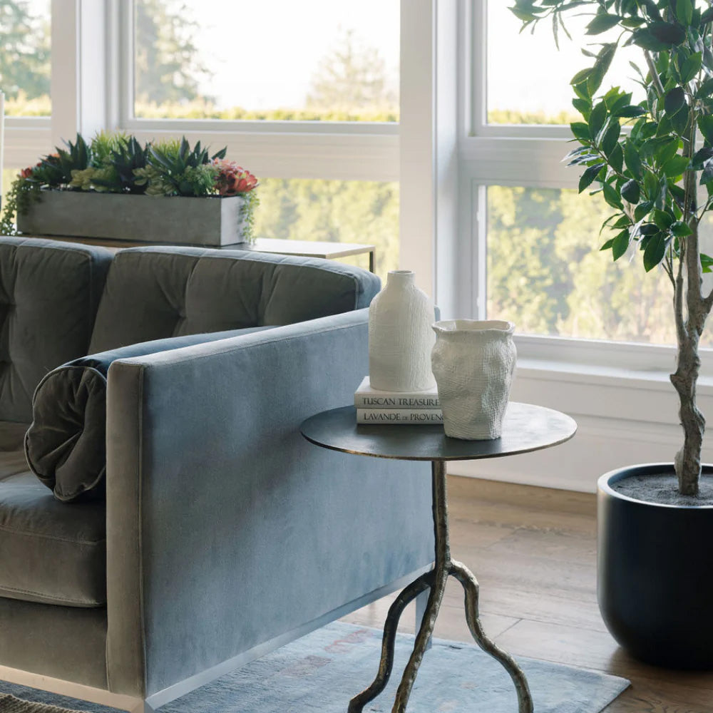 Home Business Magazine Highlights CG Hunter for Summer Office Style