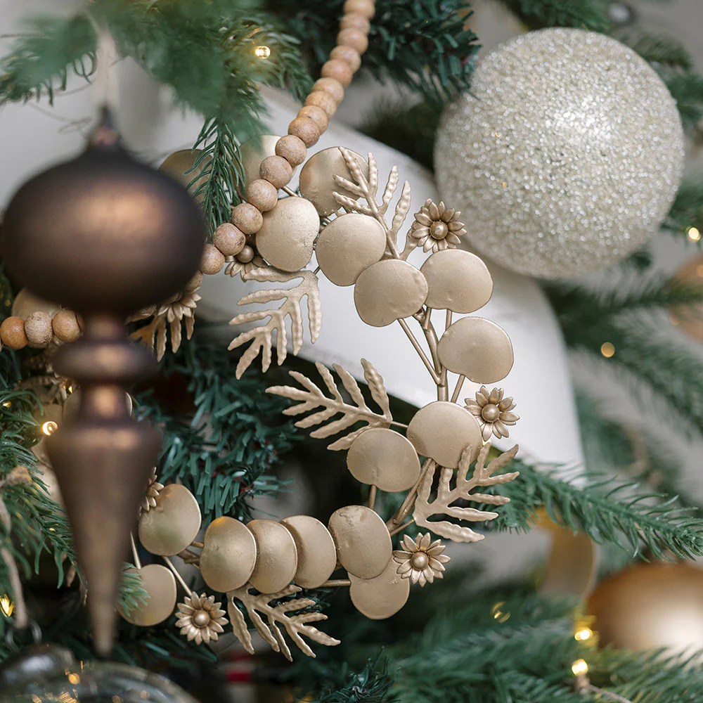 A Gold Wreath for Every Season