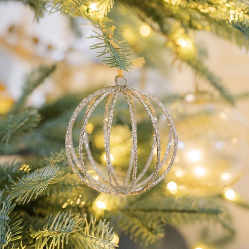 4" Champagne Assorted Ornament by CG Hunter, stunning wire onion sphere ornament creating a sparkling focal point on a lush Christmas tree.