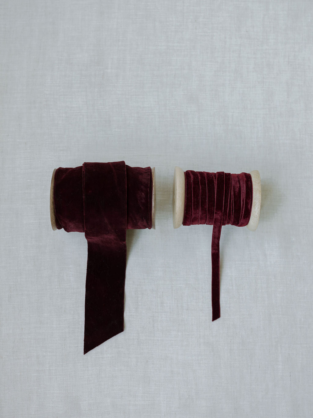 4 Indoor Velvet Ribbon: Red w/ Gold Edge - 10yds