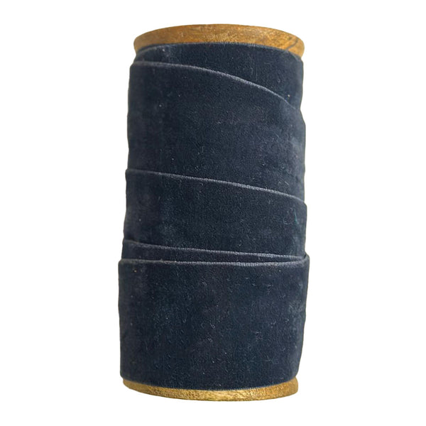 Wide Velvet Ribbon in Dark Blue, 10 Yards