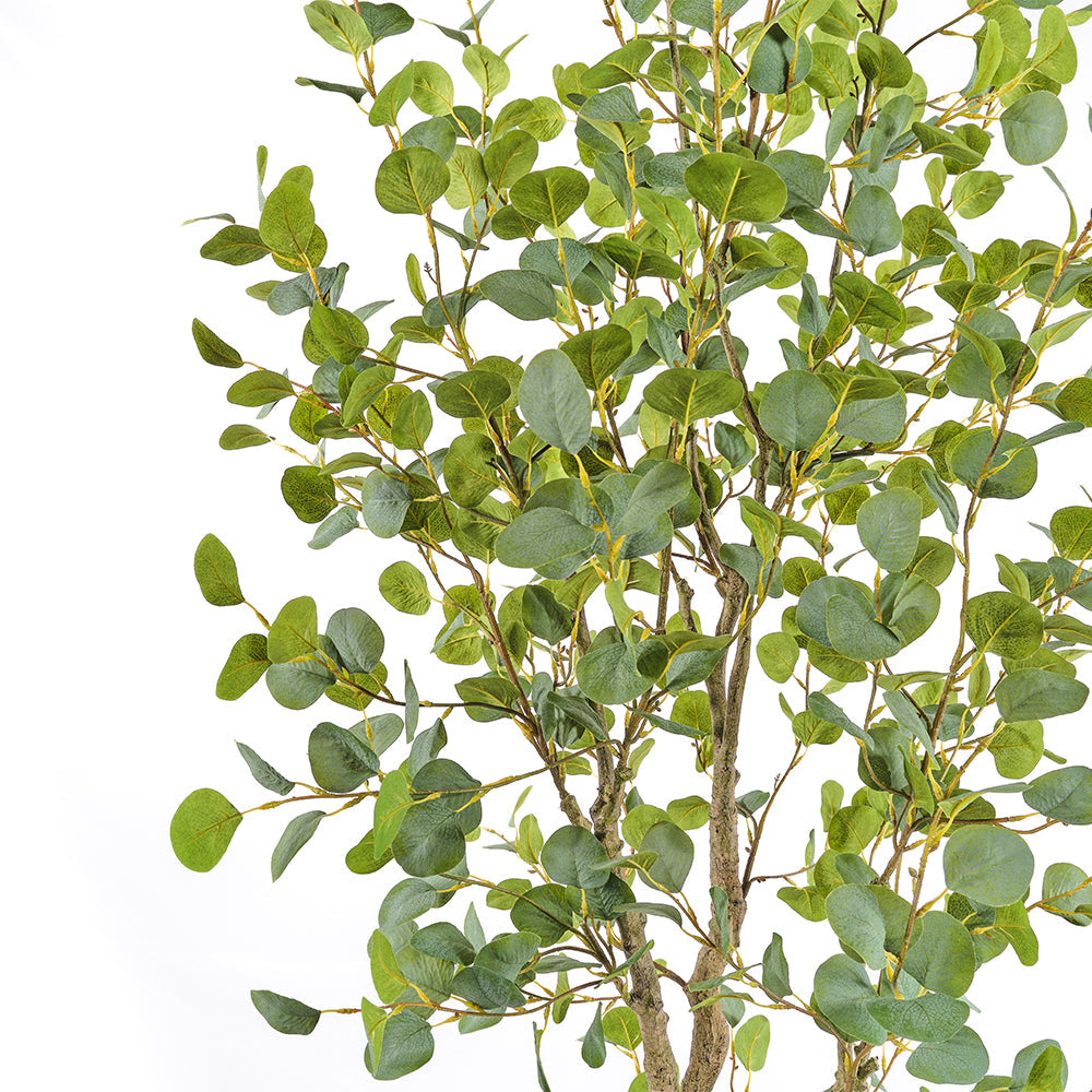 Close up of the CG Hunter faux Eucalyptus tree likelike leaves