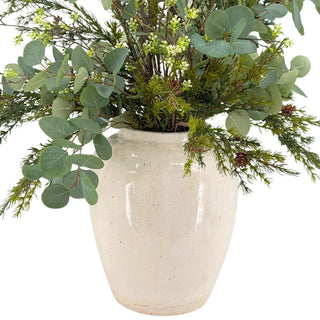 The Grand Noël in Vase